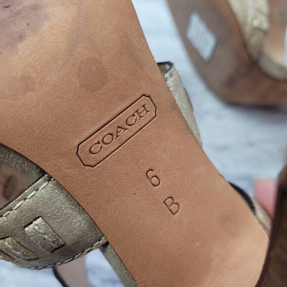 Coach 1941 Kareena Light Gold Leather T-strap Pumps size 6B - Picture 11 of 16